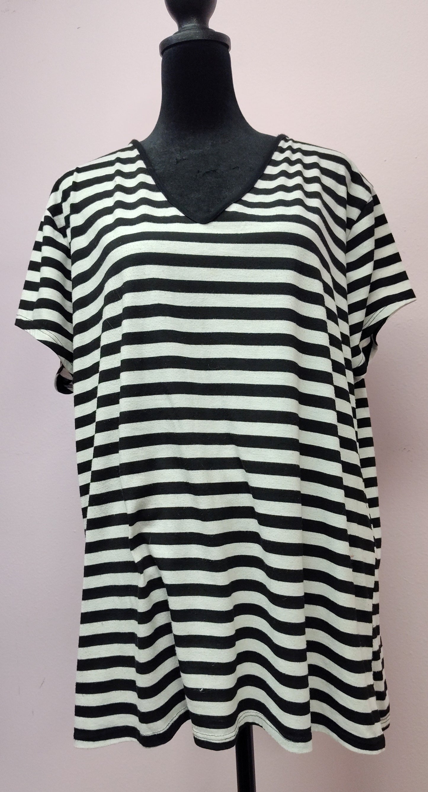 USED - Top - size 3X - T10040