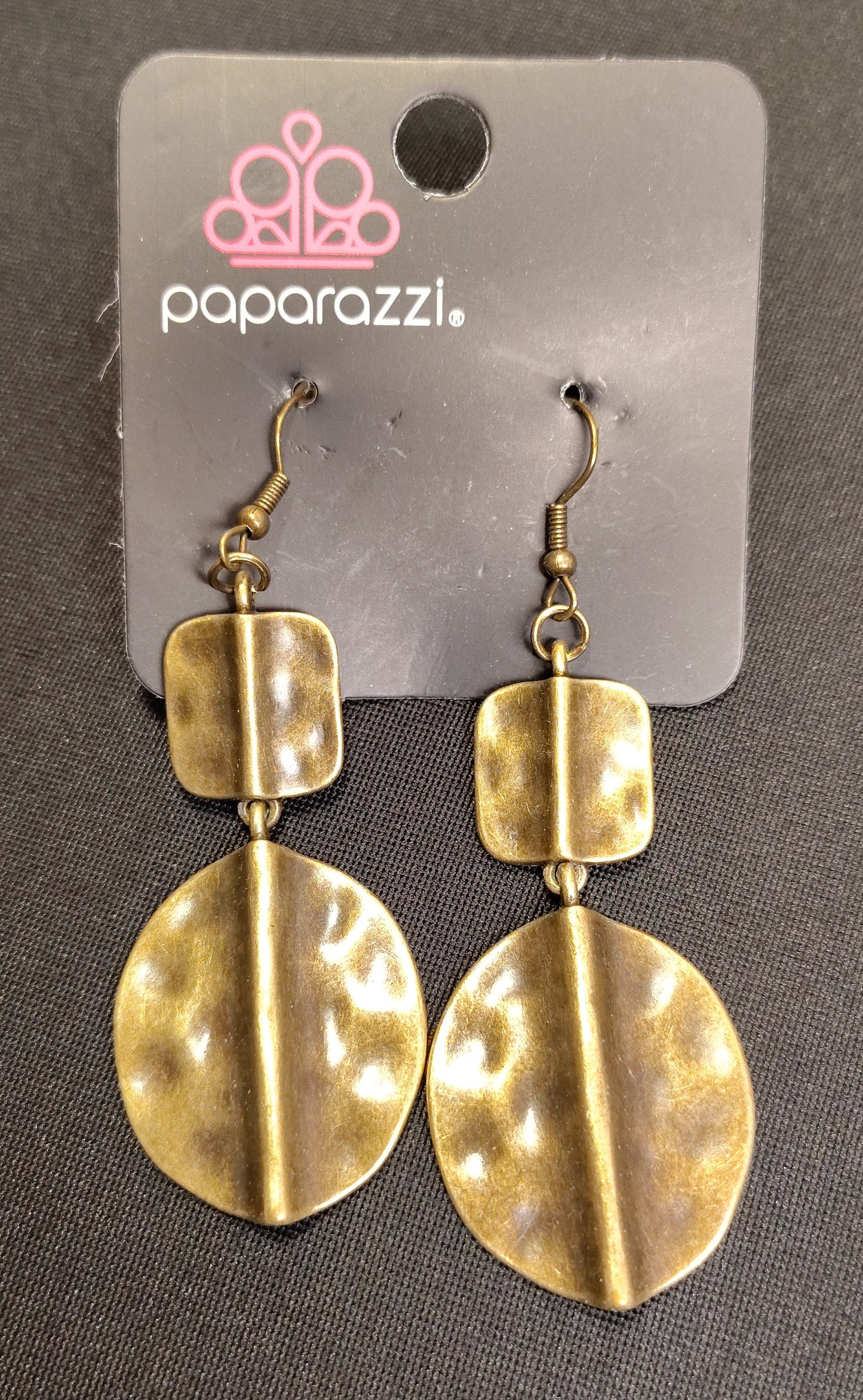 NEW - Earrings E10016
