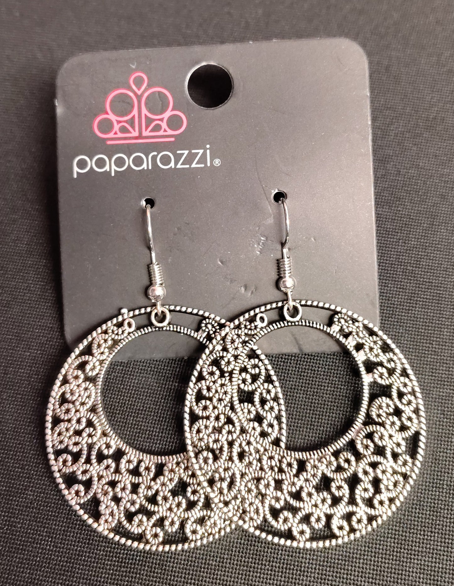 NEW - Earrings E10023