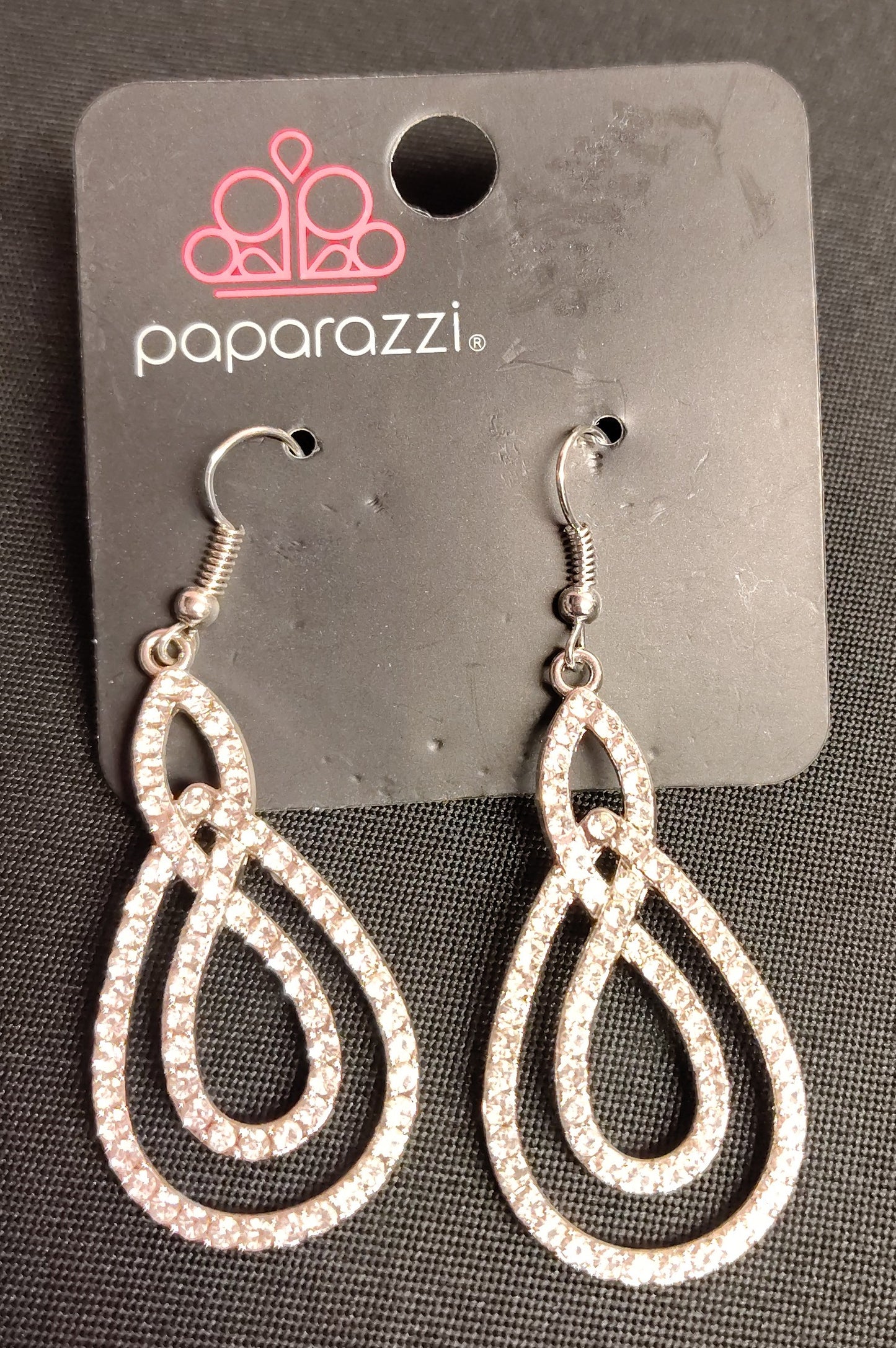 NEW - Earrings E10035