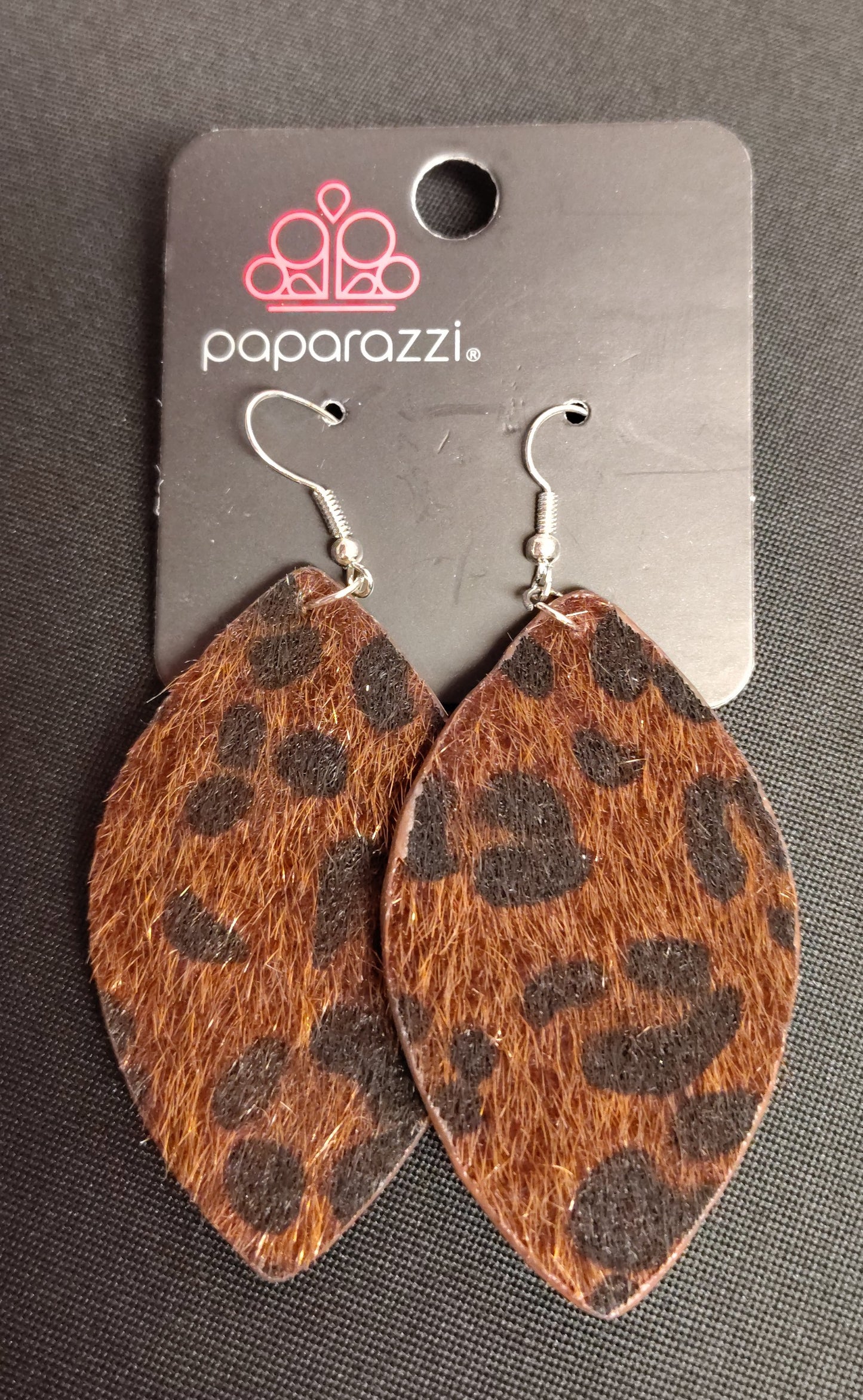 NEW - Earrings E10080