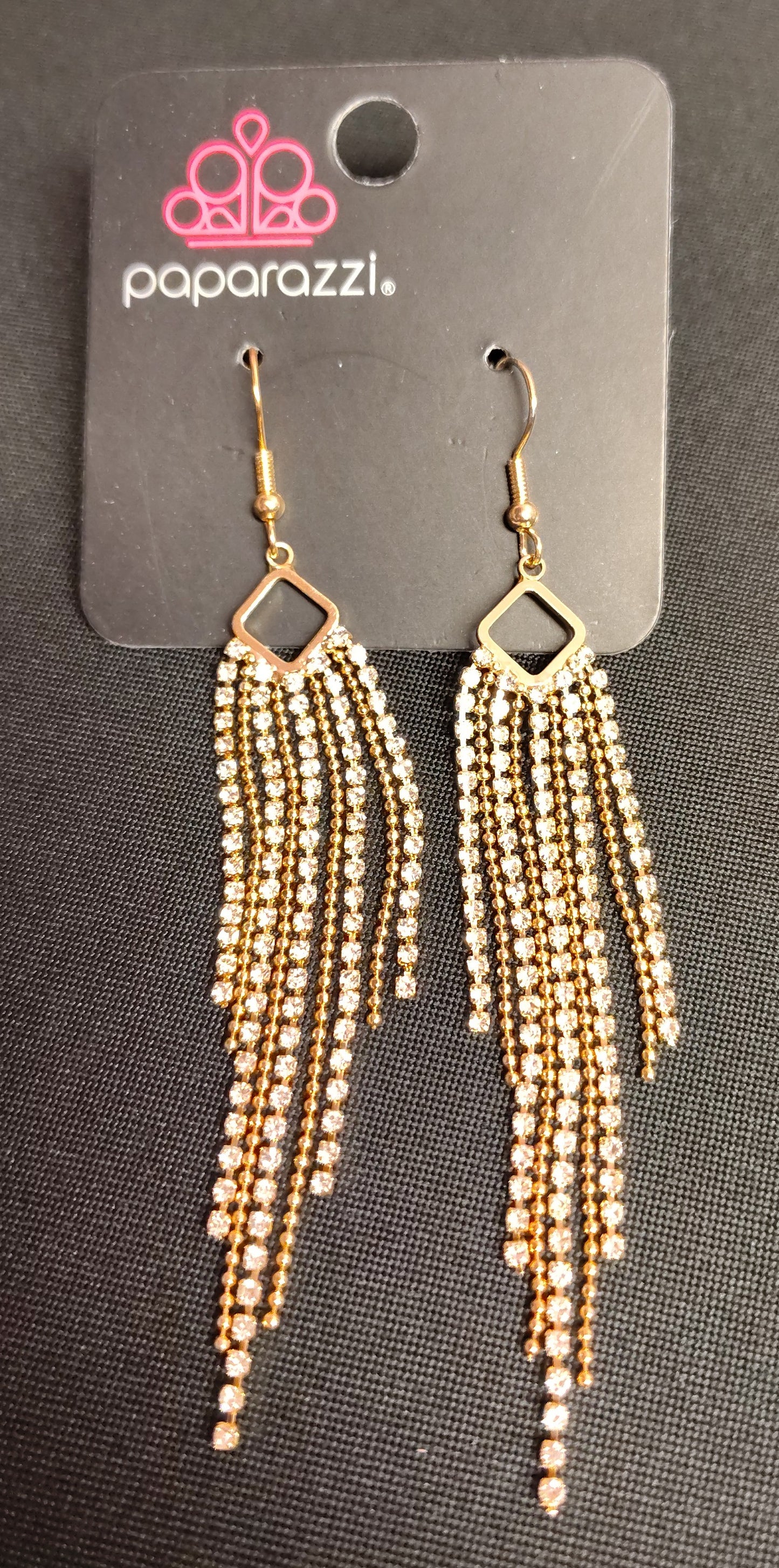 NEW - Earrings E10084
