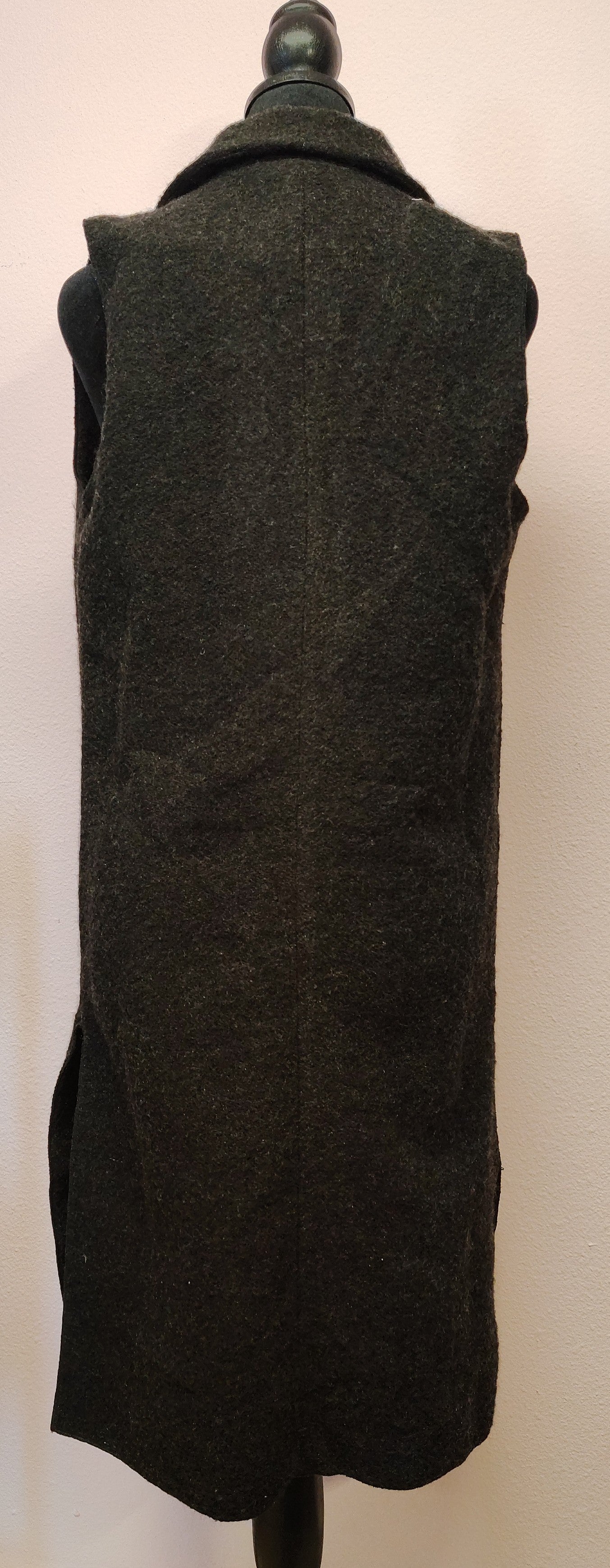 NEW - Top - Size S - T10053