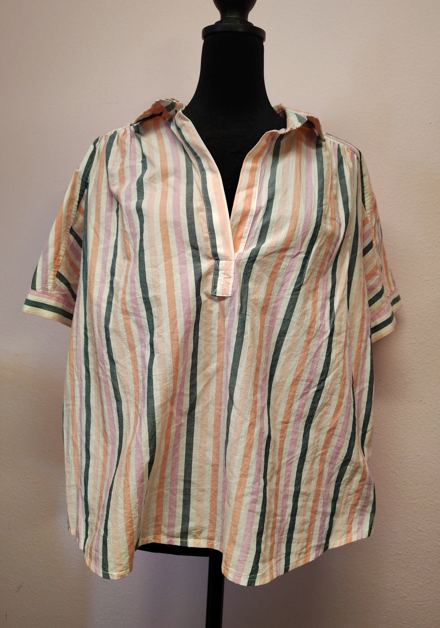 NEW - Top - Size XL - T10054