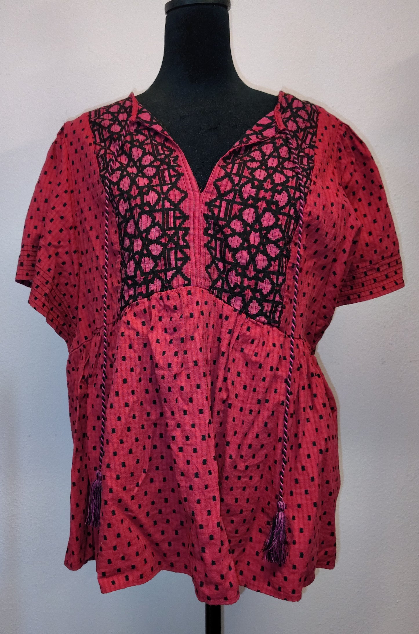 NEW - Top - Size XL - T10057