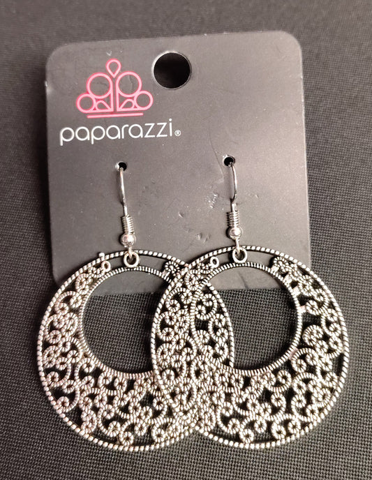 NEW - Earrings E10023