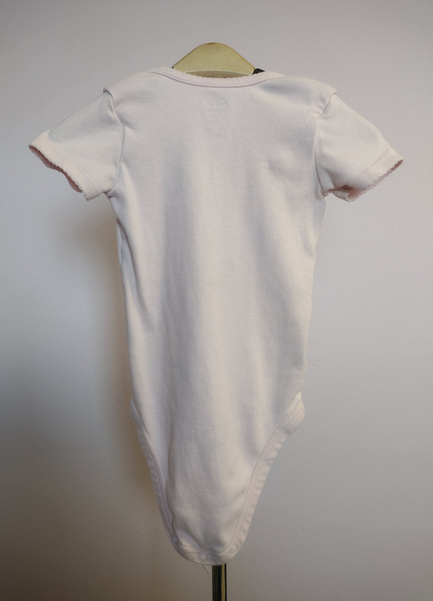 USED - Baby onsie - size 18M - BC10001