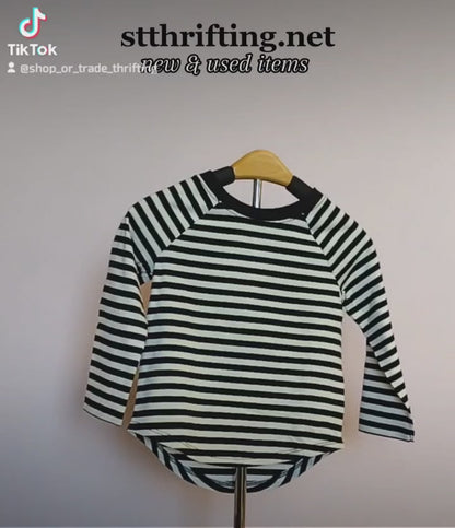 NEW - Kids top - size 2T - TC10004