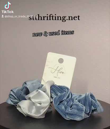 NEW - Hive - 3pc scrunchie - HA10017