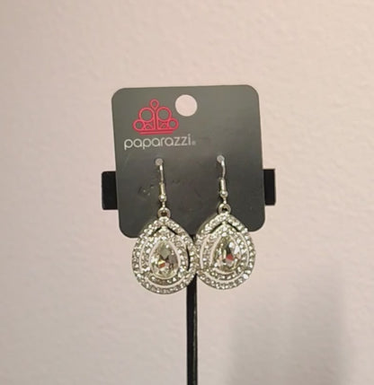 NEW - Earrings E10071